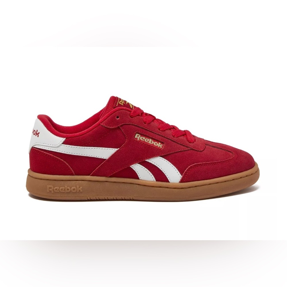 Reebok Forte Lounger in shade Red